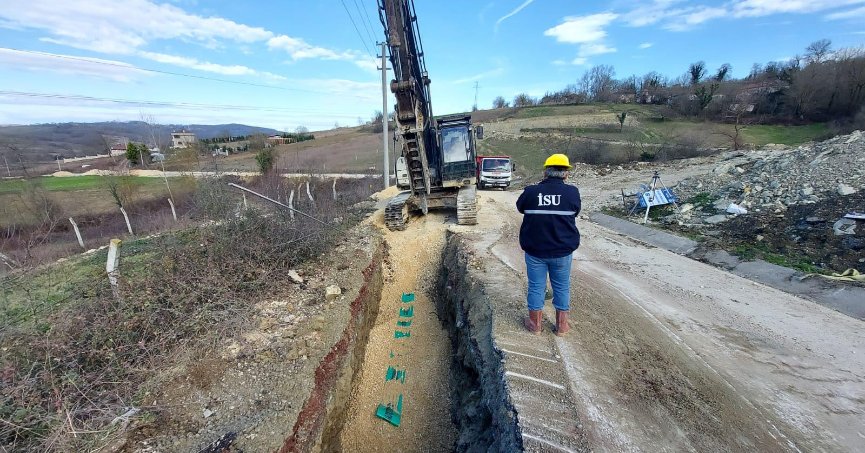 KANDIRA’DA DÖRT BİR KOLDAN ALTYAPI ÇALIŞMALARI YAPILIYOR