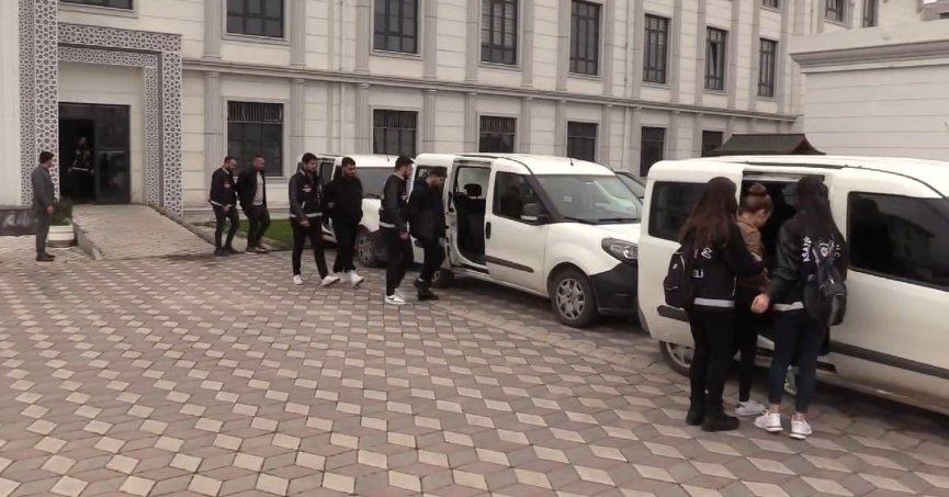 Araçlarla Değiştirip Piyasa Süreceklerdi: 5 gözaltı