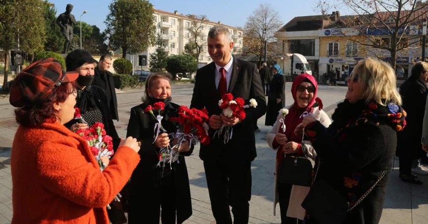 SEZER:KADINLARIMIZA POZİTİF AYRIMCILIK YAPMAYA DEVAM EDECEĞİZ