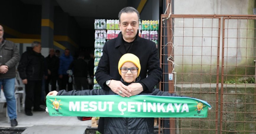 Mesut Çetinkaya kapı kapı geziyor