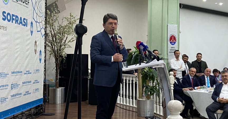 Darbecilerin yaptığı anaysa ile yürüyemeyiz