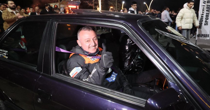 Başkan Büyükakın ilk kez böyle görüntülendi:  Motosiklet merakı ortaya çıktı