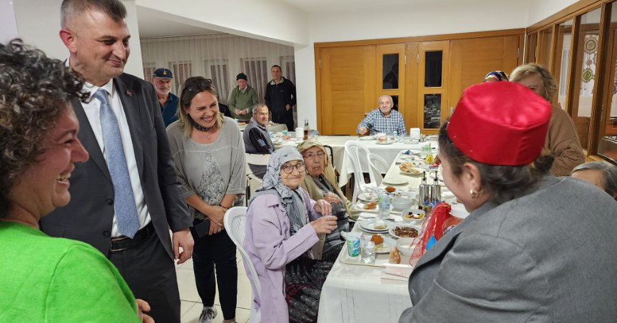 GÖLCÜK’ÜN ÇINARLARI BAŞKAN SEZER’İ KONUK ETTİ