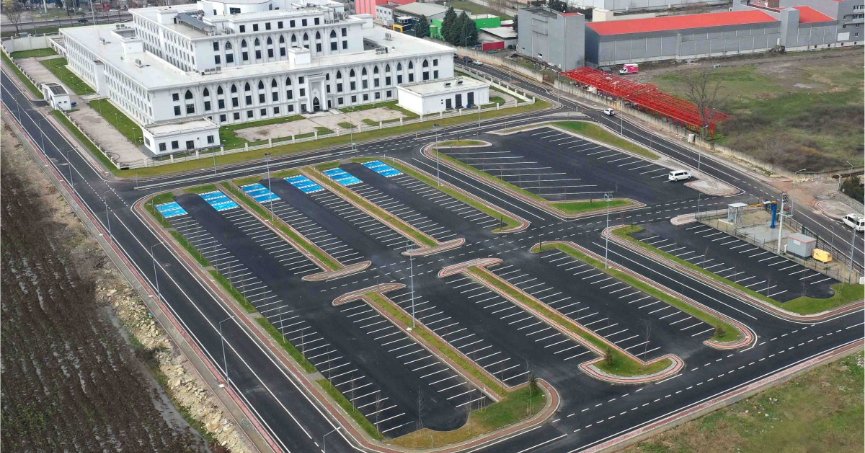 Büyükakın’dan 30 bin araçlık otopark projesi