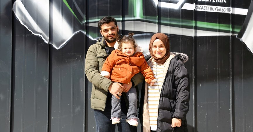 Teleferiğin ilk yolcusu 1 yaşındaki Mila bebek