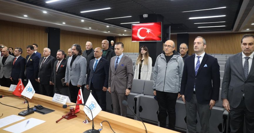 Doğusel: Liman kazası, konteyner gemilerini yeni rota arayışına yöneltti