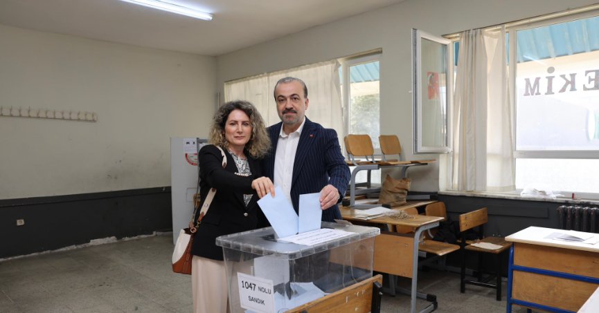 AK Parti İl Başkanı Şahin Talus oyunu kullandı 