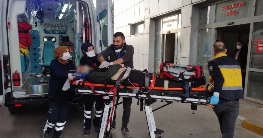 Oğlunun ölümünden sorumlu tuttuğu komşusunu öldüren babaya 23 yıl hapis