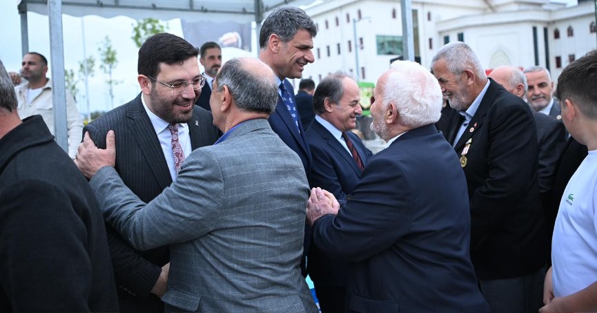 KARTEPELİLER KENT MEYDANI’NDA BAYRAMLAŞTI