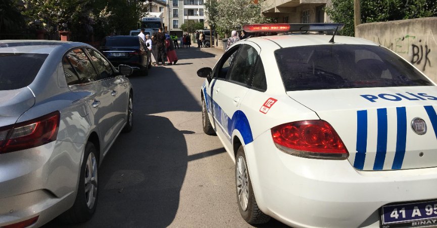 Otomobil 7 yaşındaki çocuğa çarptı