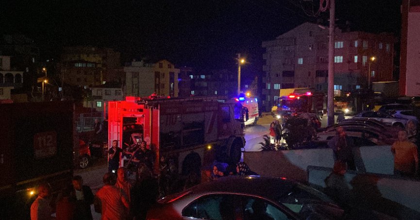 Elektrikli battaniyeden çıkan yangın yatak odasını küle çevirdi