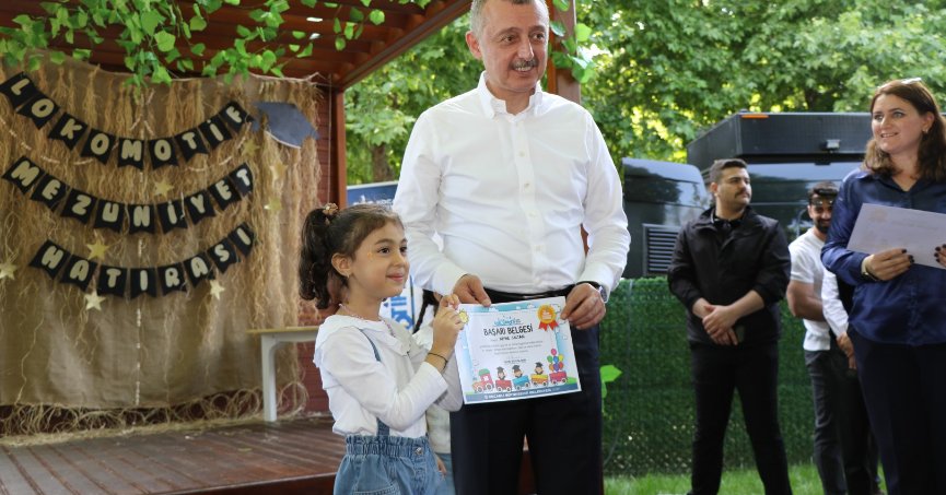 Lokomotif Çocuk Köyü ilk mezunlarını verdi