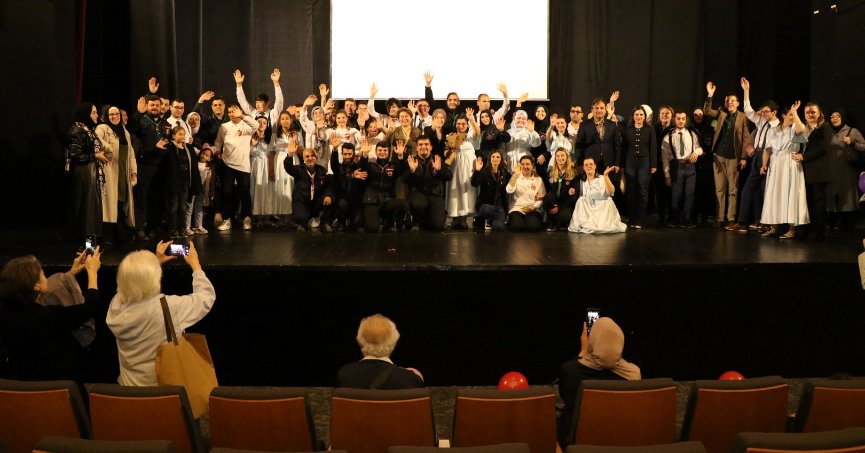 Cemil Meriç öğrencilerinden muhteşem performans