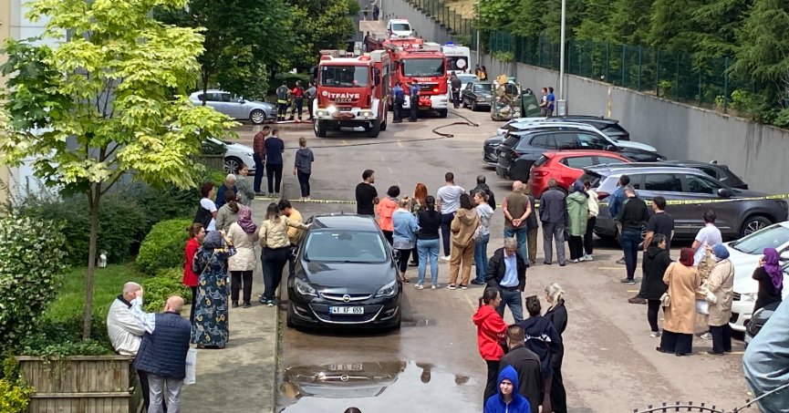 16 katlı binada yangın paniği
