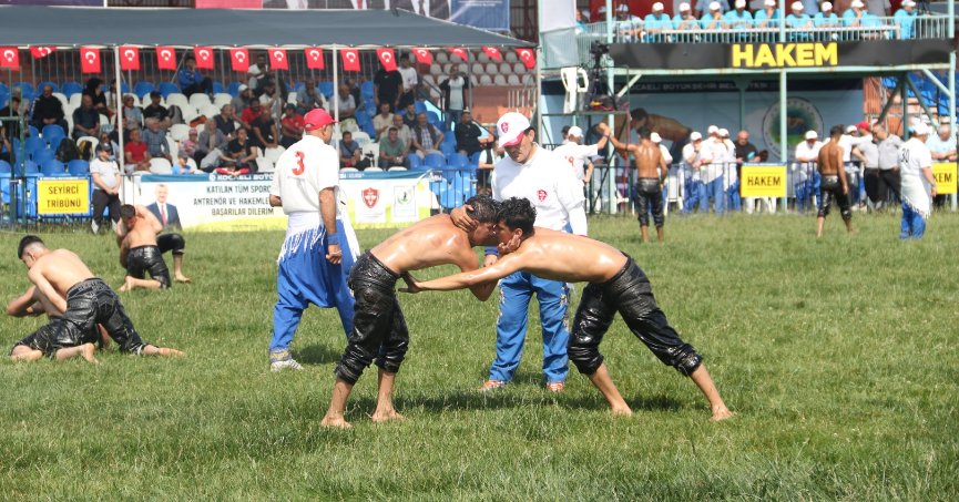 Kocaeli’de yiğitler er meydanına çıkıyor