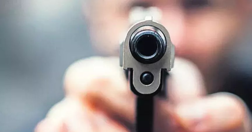 Okul müdür yardımcısı silahla vurularak öldürüldü