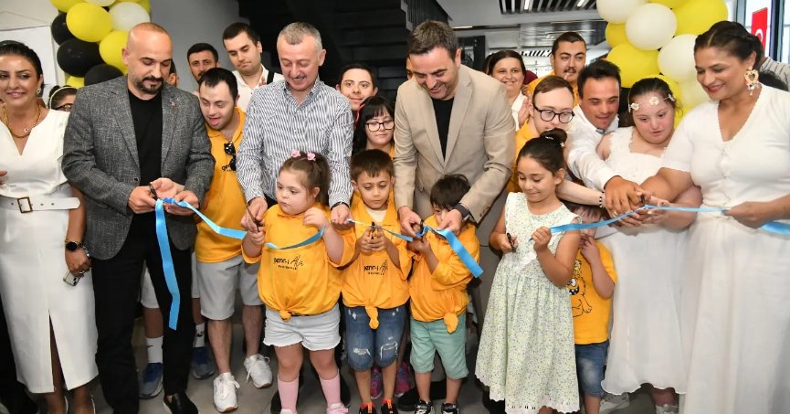 Başiskele’de Genc-i Âlâ Erişilebilir Kafe Açıldı