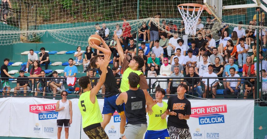 DEĞİRMENDERE SAHİLİNİ BU KEZ SOKAK BASKETBOLU HEYECANI SARACAK