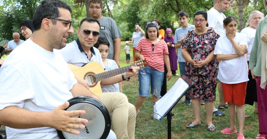 Büyükşehir’den özel bireylere kamp etkinliği