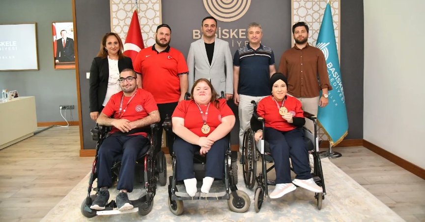 Başkan Özlü Başarılı Sporcuları Misafir Etti