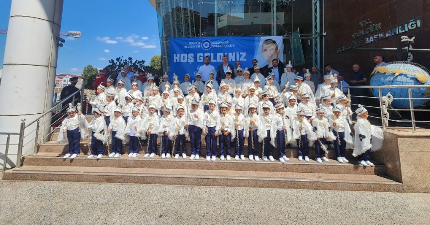 Gölcük’te 78 çocuğa sünnet şöleni düzenlendi