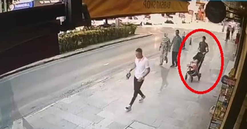 Bebek arabasıyla gezinirken beğendiği başka arabayı kucağında bebeğiyle çaldı