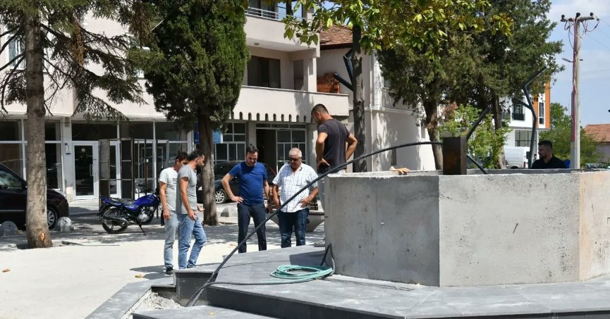 Yuvacık Semt Meydanı 2. etap çalışmaları devam ediyor