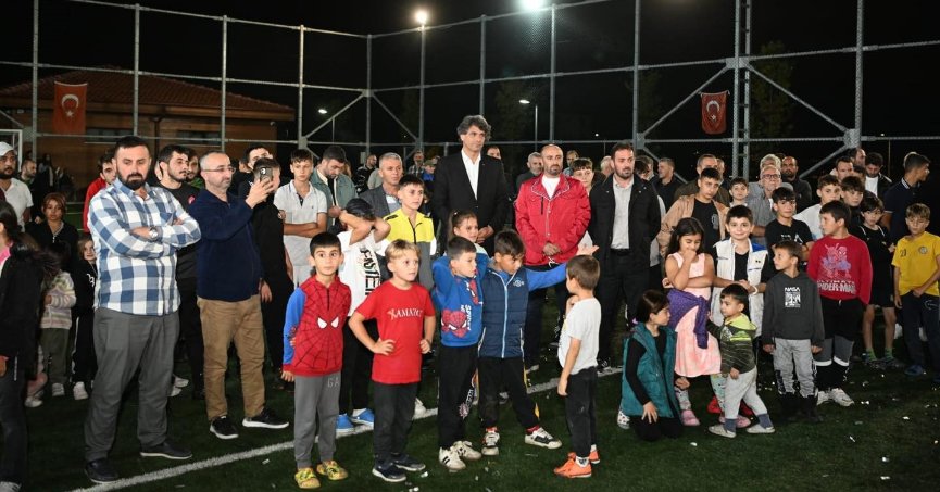 Kadıköyspor'un kupası Başkan Kocaman'dan