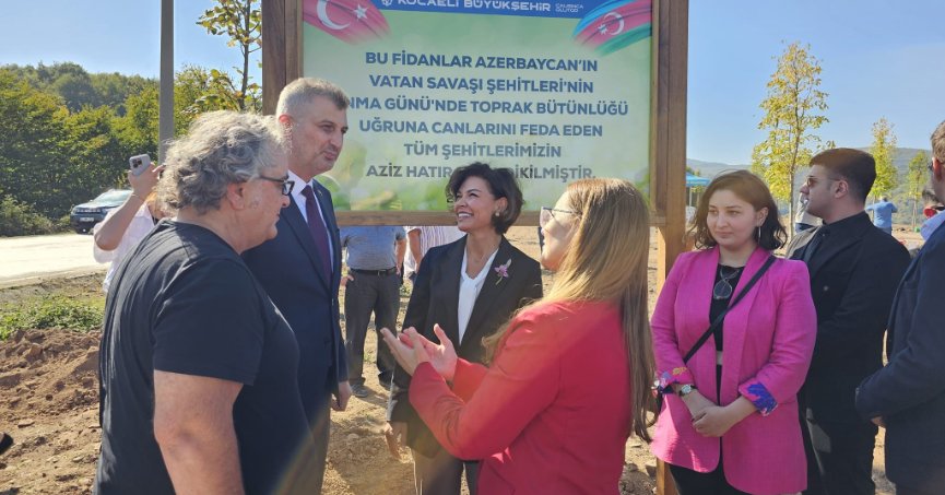 Türkiye ve Azerbaycan kardeşliği Gölcük'te pekişti