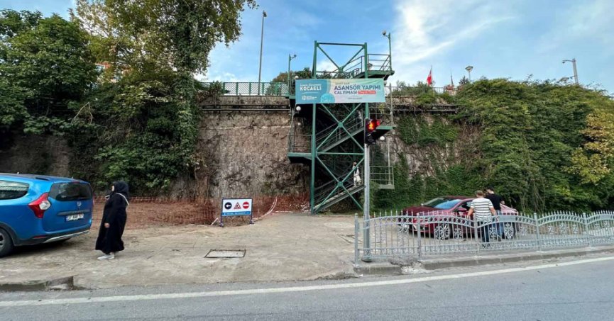 İzmit Tren Garı’na asansörlü ulaşım