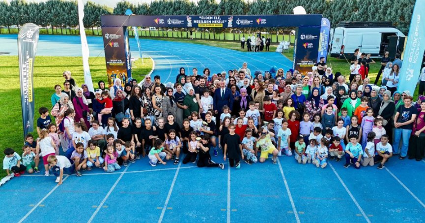 Nesiller kitapla buluştu