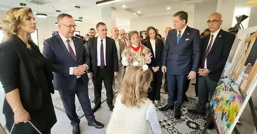 Derince’de 29 Ekim Kutlamaları  Kapsamında Sanat Sergisi Düzenlendi