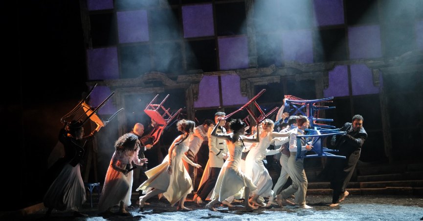 İKSV’de Şehir Tiyatrolarına tam not