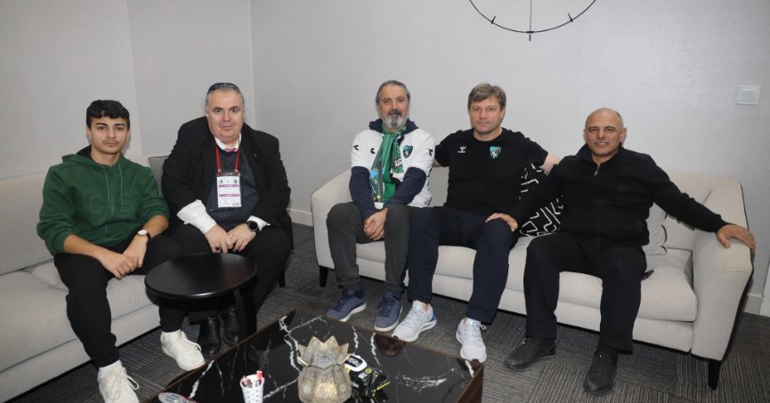 Başkan Söğüt Kocaelispor kafilesini karşıladı: 