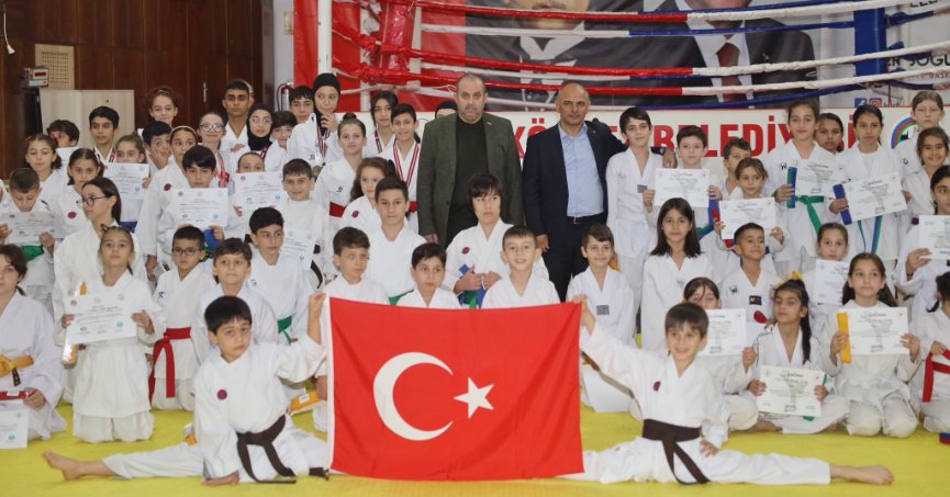 Körfez'de 150 genç sporcu kuşak atladı