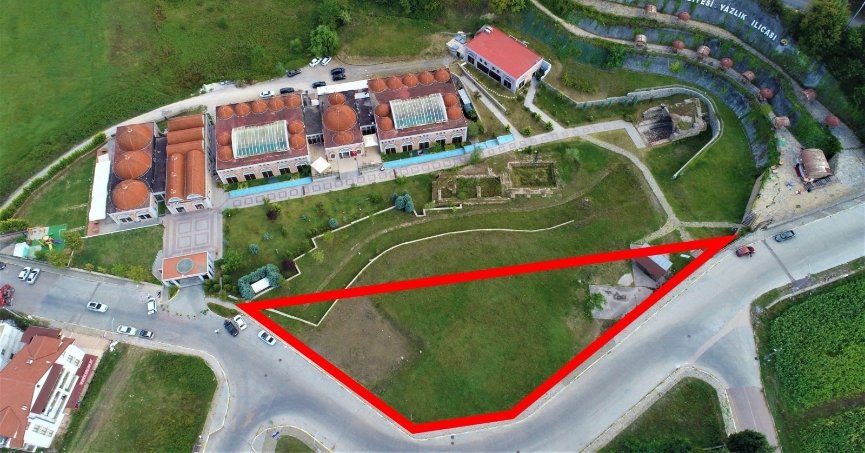 GÖLCÜK BELEDİYESİ’NDEN YAZLIK'TA OTEL YAPIMI ŞARTIYLA YER SATIŞI