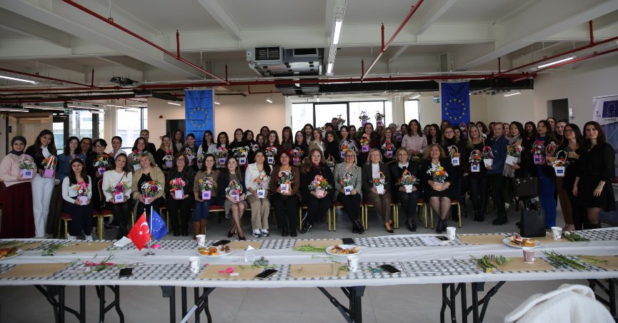 AB Perspektifiyle Dijital Dünyada Kadın Güvenliği ve Güçlenmesi Ele Alındı