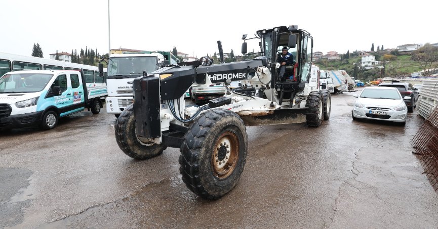 DİLOVASI BELEDİYESİ KARLA MÜCADELEDE HAZIR KITA