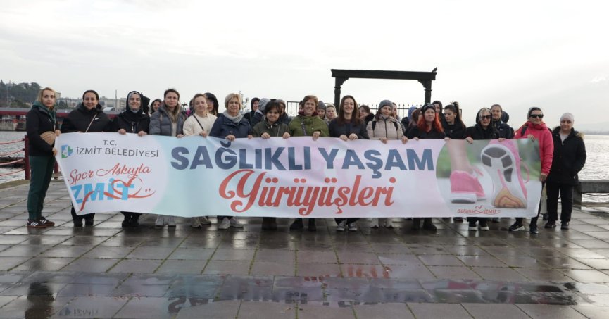 İzmitli kadınlar, yılın ilk ‘Sağlıklı Yaşam Yürüyüşü’nde buluştu