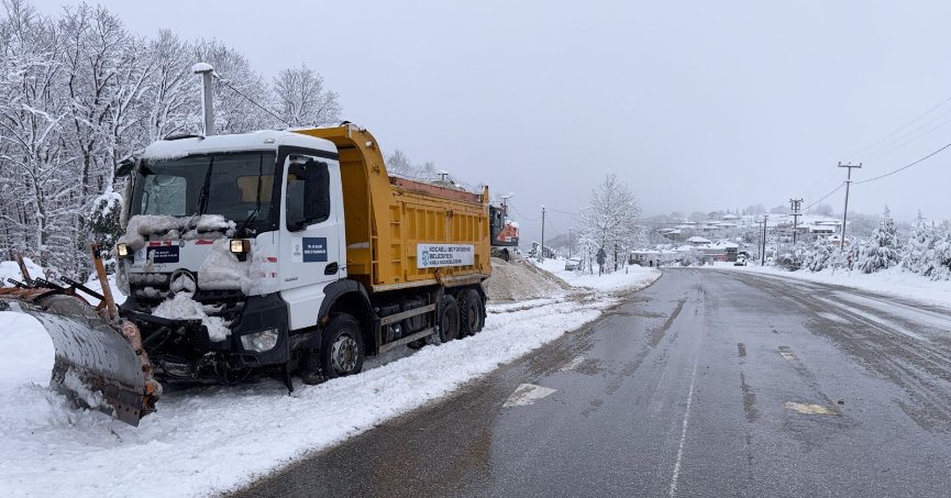 Büyükşehir Ekipleri Sahada