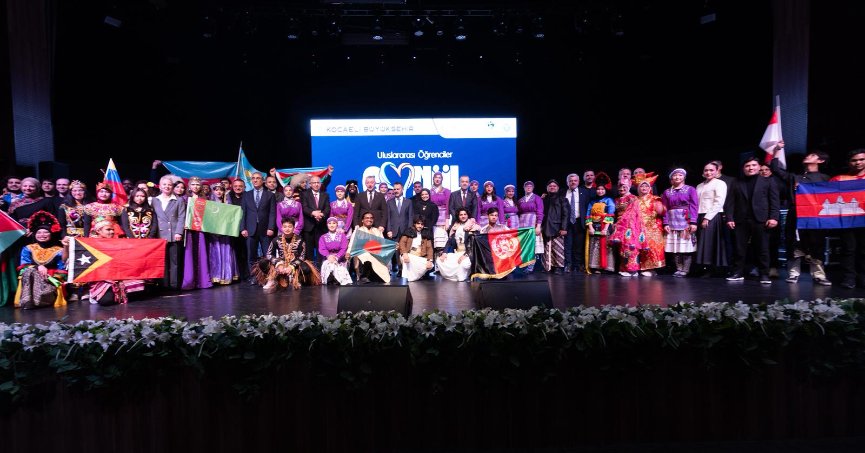 Büyükakın: “Sizler bu şehrin misafiri değil, gönül temsilcilerisiniz”