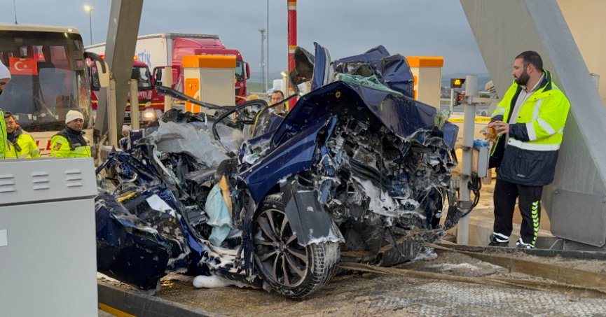 Otoyol Gişelerindeki Beton Engeller Can Güvenliğini Tehdit Ediyor