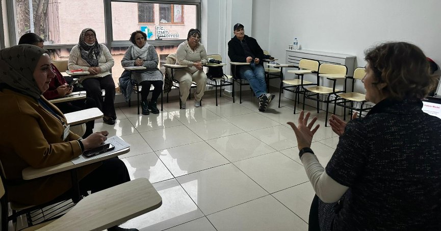 Engelsiz Ebeveyn Akademisi’nde “Bağımsız Yaşam ve Gelecek” Konuları Masaya Yatırıldı