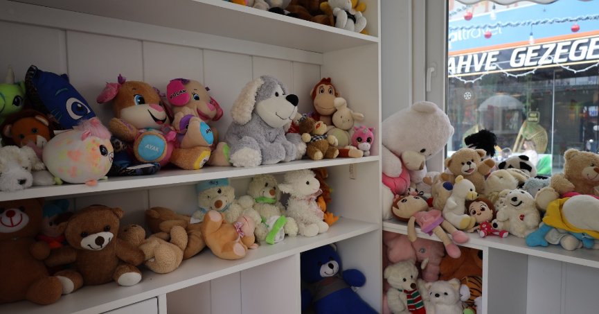 İzmit Belediyesi Oyuncak Kütüphanesi’nde “Oyuncak Kardeşliği” başladı