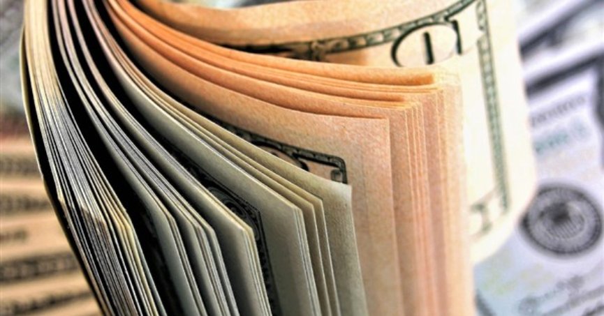 Dolar endeksi tatil nedeniyle 97'nin altında yatay seyretti