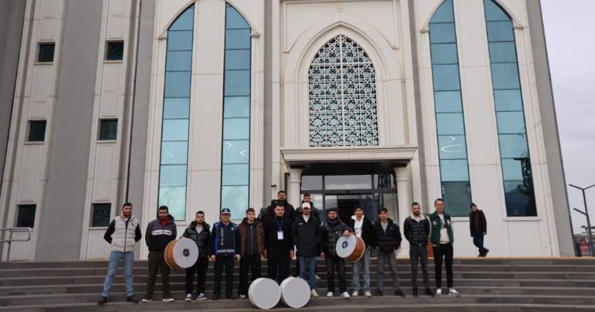 Kartepe'de Ramazan davulcularına görev kartı verildi
