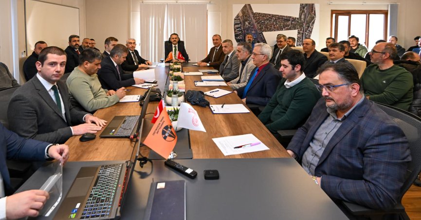 Derince Limanı – D-100 ve TEM Bağlantı Yolu İçin Altyapı Koordinasyon Toplantısı Yapıldı