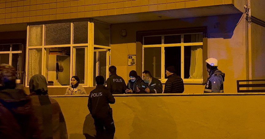 Kombiden çıkan yangın paniğe neden oldu