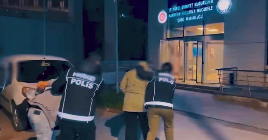 958 kilo uyuşturucu madde ve 1 milyon 263 bin 58 adet uyuşturucu hap ele geçirildi