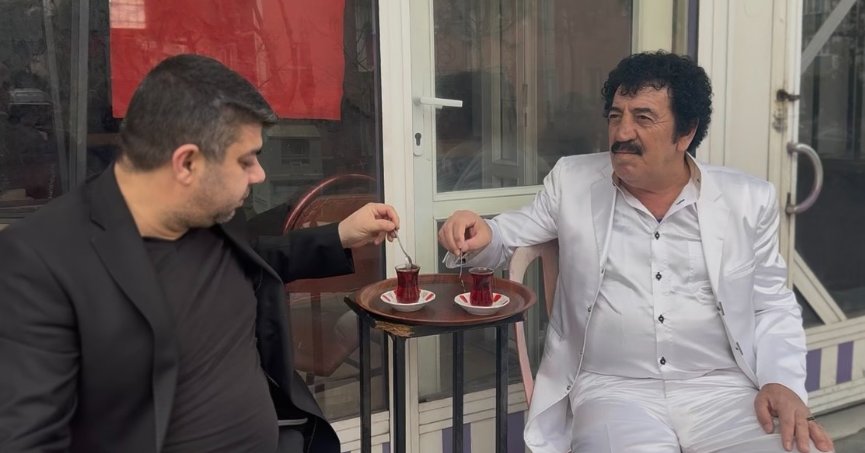 Müslüm Gürses'e benzerliğiyle herkesi şaşırttı, görenler dönüp bir daha baktı